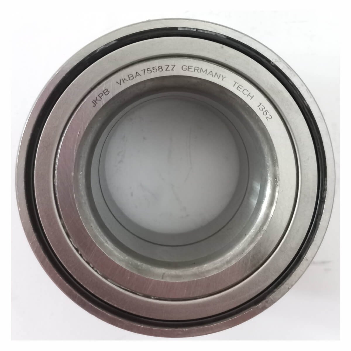 Bearing roda depan VKBA 7558 ZZ teknologi Jerman digunakan pada mobil