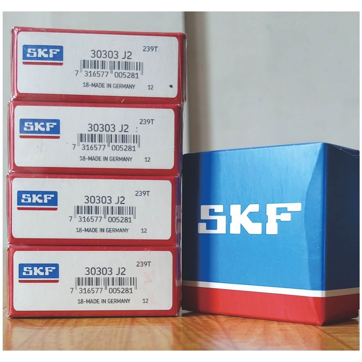 Tapered Roller Bearing SKF 30303 J2